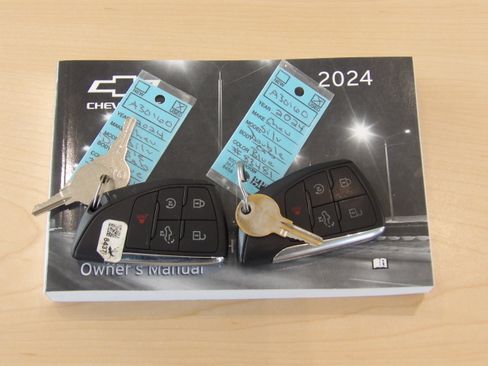 Used 2024 Chevrolet Silverado 2500 Custom image 29