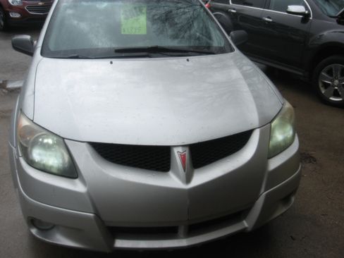 Used 2003 Pontiac Vibe image 2