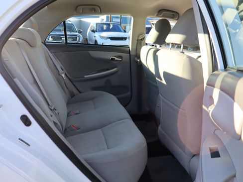 Used 2010 Toyota Corolla LE image 15