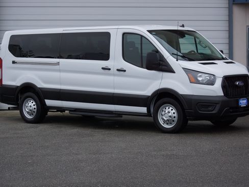 Used 2023 Ford Transit 350 XL image 3