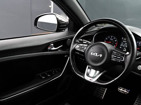 Used 2022 Kia Stinger GT-Line image 27