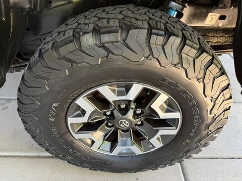 Used 2019 Toyota Tacoma 4x4 Double Cab image 23