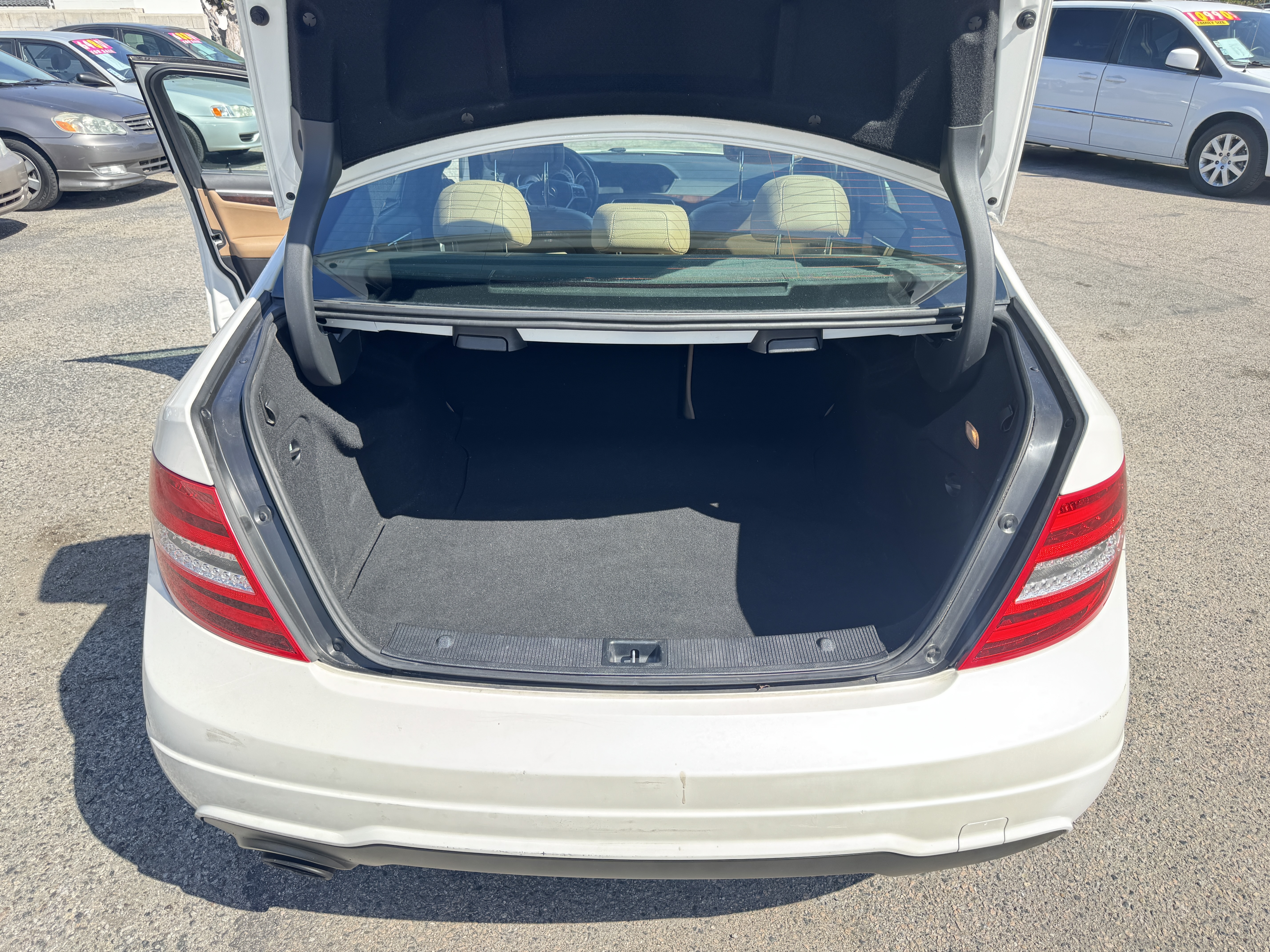Used 2013 Mercedes-Benz C 250 Sedan image 23