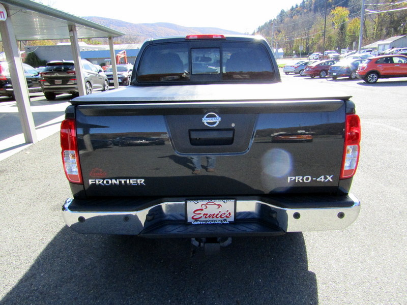Used 2014 Nissan Frontier 4x4 Crew Cab PRO-4X image 8