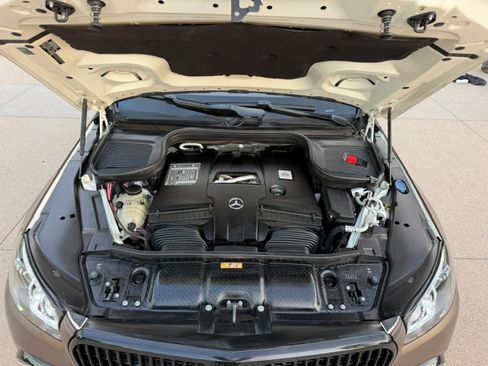 Used 2022 Mercedes-Benz Maybach GLS 600 4MATIC image 18