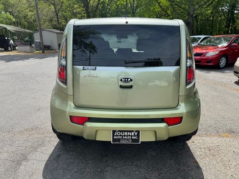Used 2011 Kia Soul ! image 4