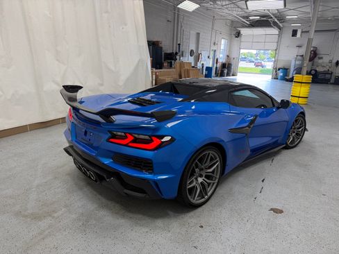 Used 2026 Chevrolet Corvette Z06 Convertible w/ 3LZ RWD image 11