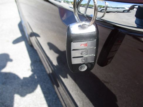 Used 2016 Kia Optima EX image 11