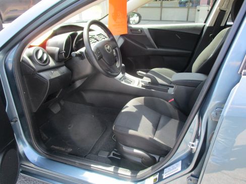 Used 2011 MAZDA MAZDA3 i Sport Sedan FWD image 11