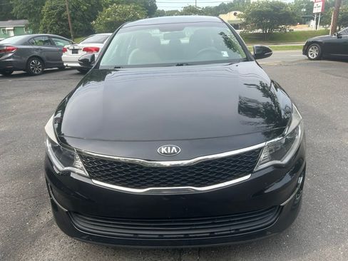 Used 2017 Kia Optima LX FWD image 8
