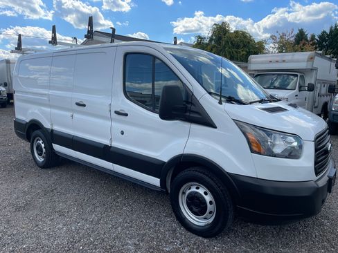 Used 2019 Ford Transit 150 image 6