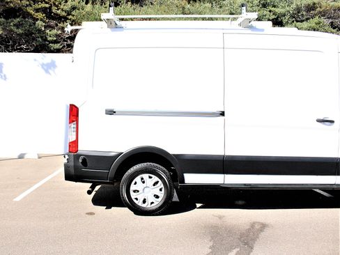 Used 2020 Ford Transit 250 Medium Roof RWD image 10