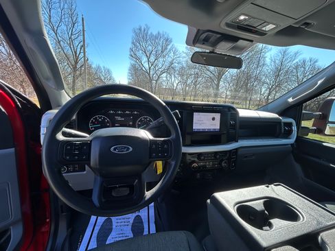 Used 2024 Ford F250 XL image 20
