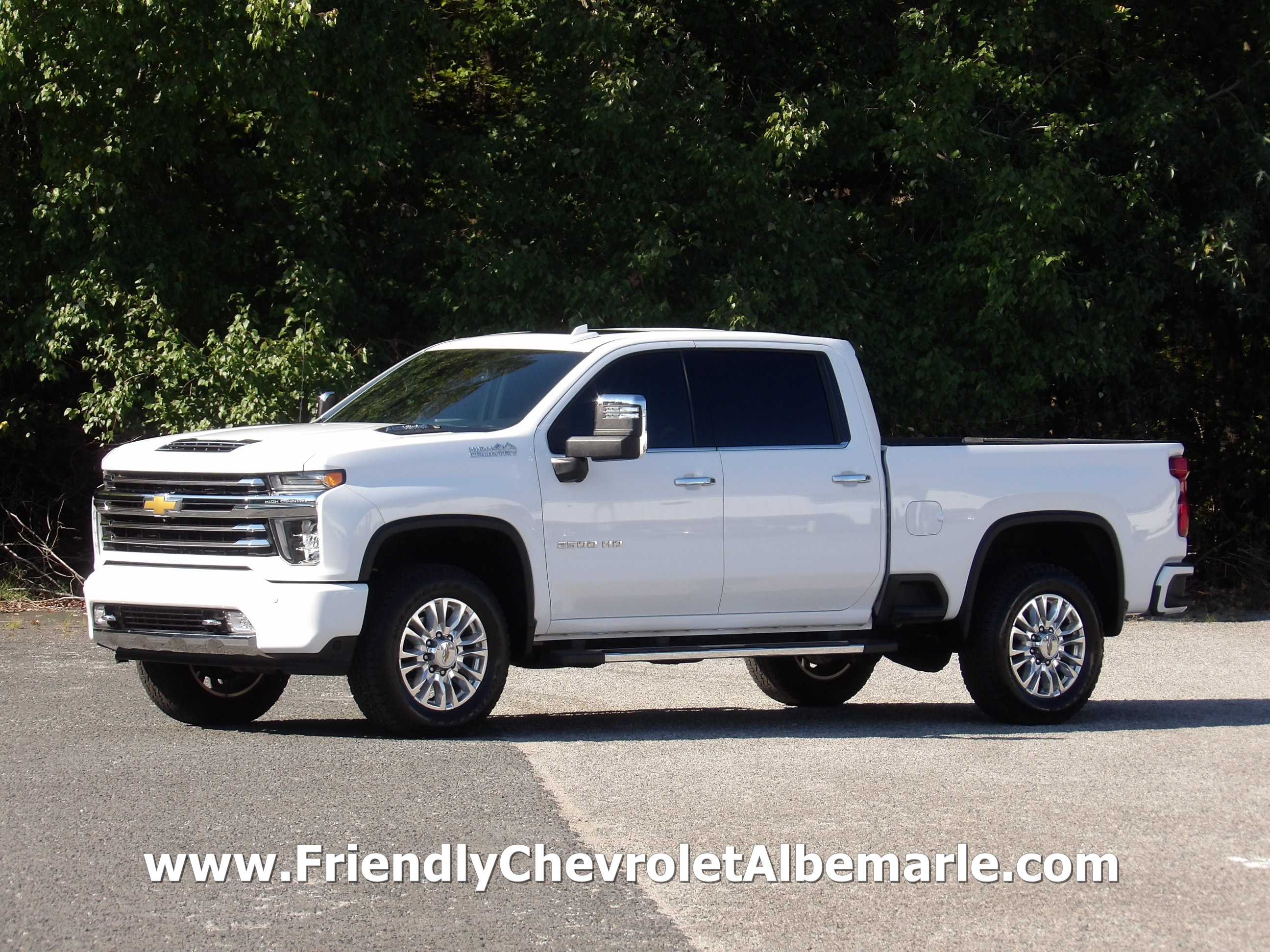 Used 2022 Chevrolet Silverado 2500 4x4 Crew Cab High Country image 1