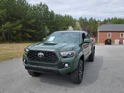 Used 2021 Toyota Tacoma image 1