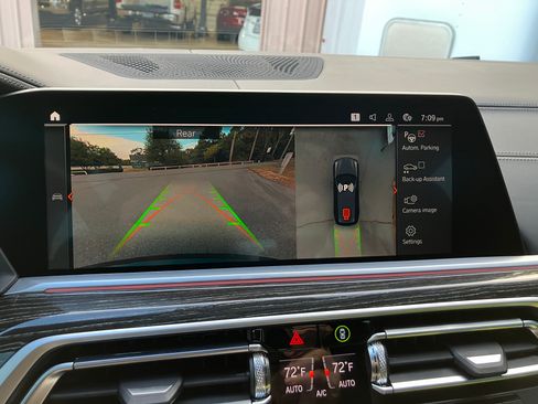 Used 2022 BMW X7 M50i AWD/4WD image 12