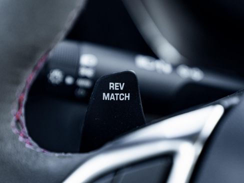 Used 2019 Chevrolet Camaro ZL1 Coupe RWD image 28