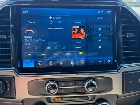 Used 2022 Ford F250 Super Duty Platinum image 16