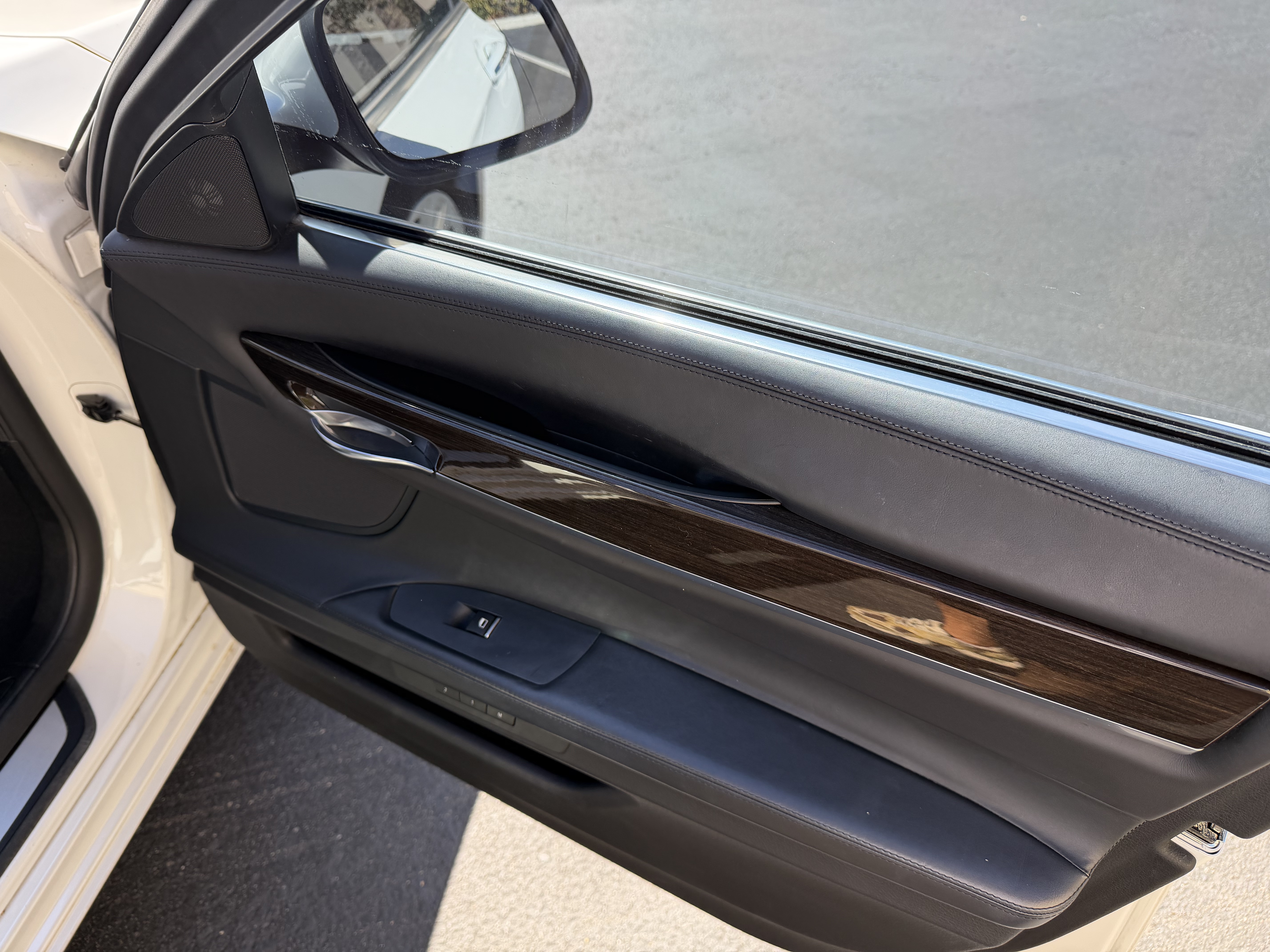 Used 2011 BMW 740Li RWD image 21
