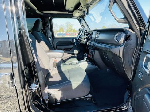 Used 2022 Jeep Wrangler 4xe Rubicon 20th Anniversary image 15