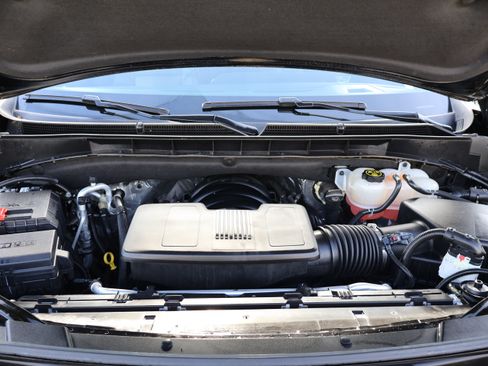 Used 2024 Cadillac Escalade ESV Luxury image 45