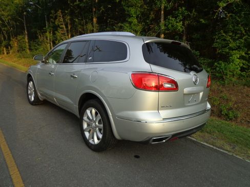 Used 2014 Buick Enclave FWD Premium image 4