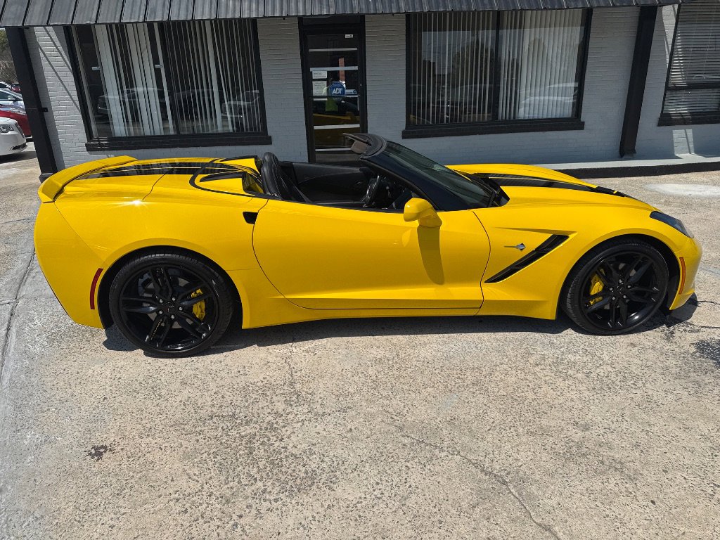 Used 2014 Chevrolet Corvette Stingray Convertible w/ 2LT Preferred Equipment Group RWD image 27