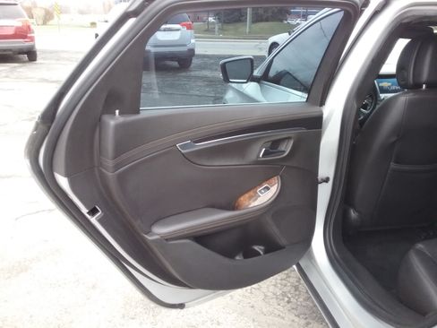 Used 2014 Chevrolet Impala LT image 32