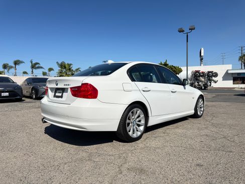 Used 2011 BMW 328i image 8