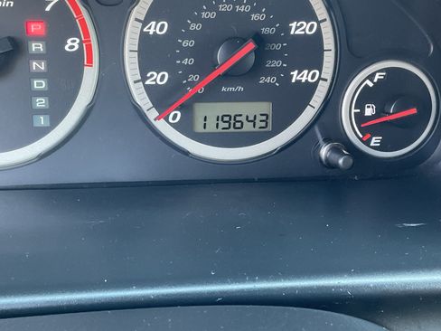 Used 2003 Honda CR-V LX image 14