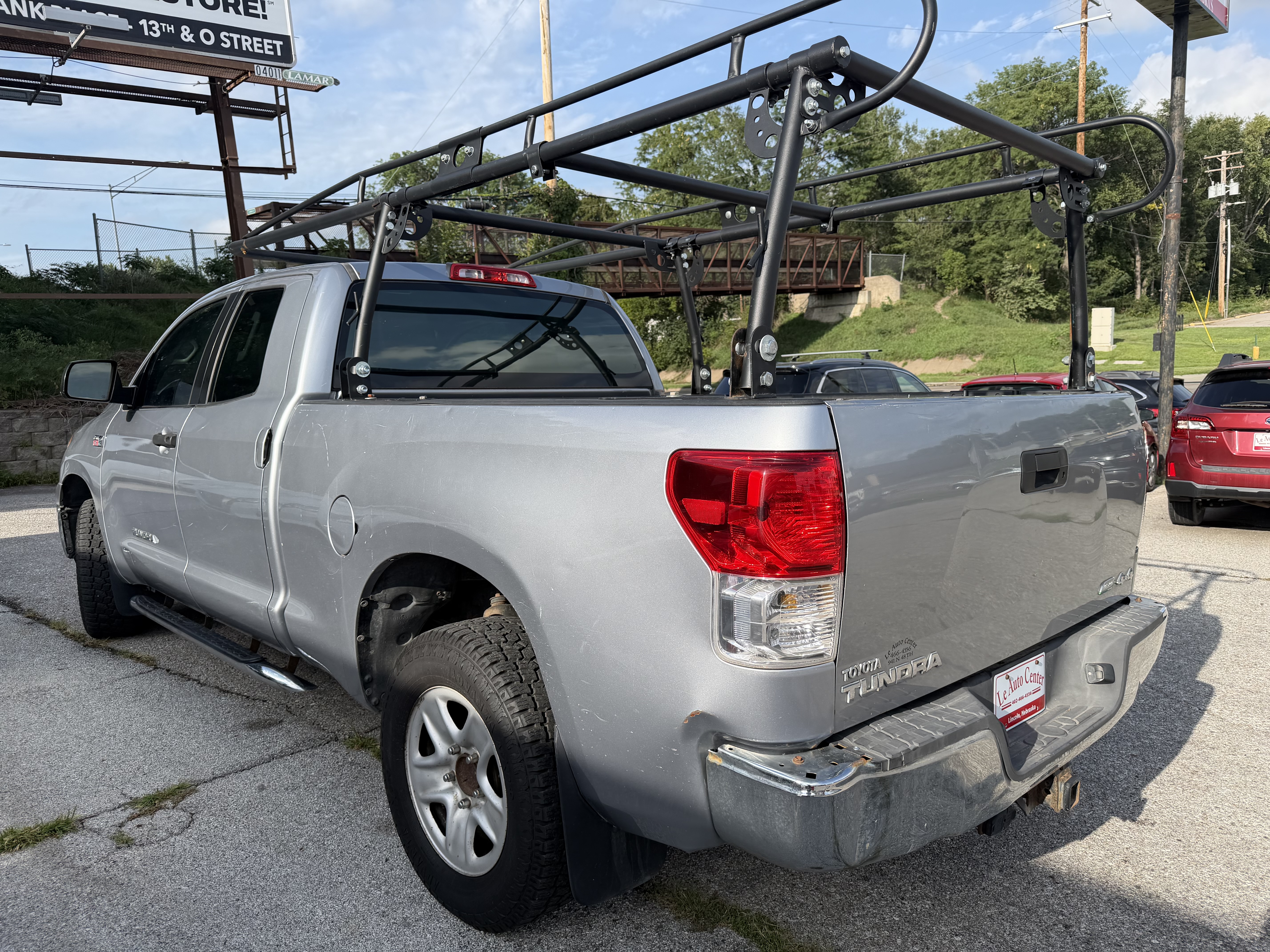 Used 2011 Toyota Tundra 4x4 Double Cab image 7
