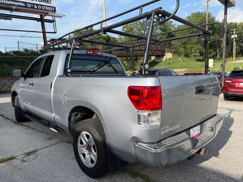 Used 2011 Toyota Tundra 4x4 Double Cab image 7
