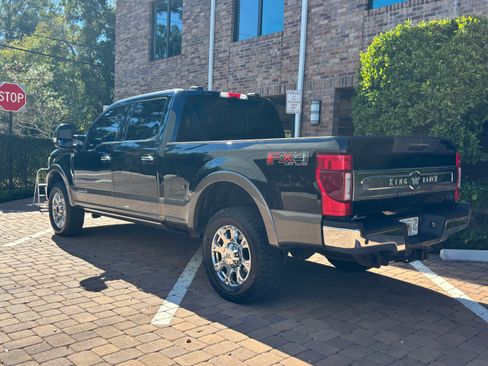 Used 2020 Ford F250 4x4 Crew Cab Super Duty image 8