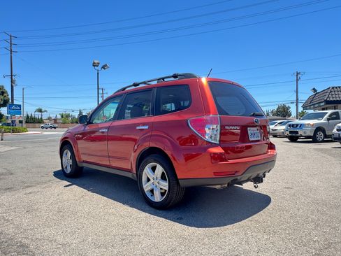 Used 2010 Subaru Forester 2.5X Premium AWD/4WD image 5