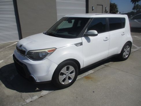 Used 2014 Kia Soul image 2
