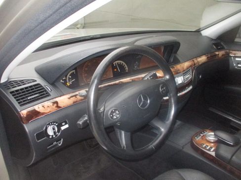 Used 2007 Mercedes-Benz S 550 image 13