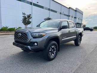 Used 2022 Toyota Tacoma TRD Off-Road image 1