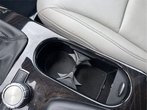 Used 2016 Mercedes-Benz SLK 350 image 34