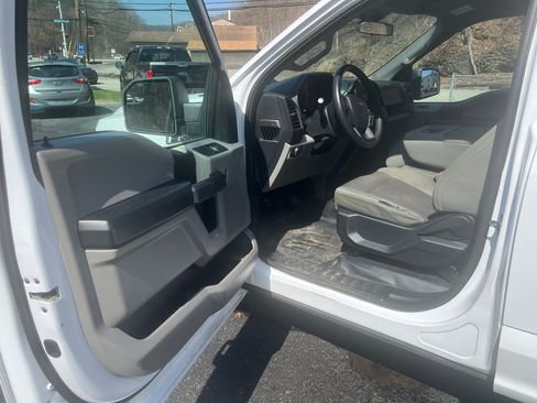 Used 2016 Ford F150 image 7