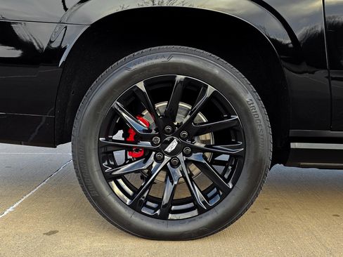 Used 2022 Cadillac Escalade ESV 4WD Sport Platinum image 41