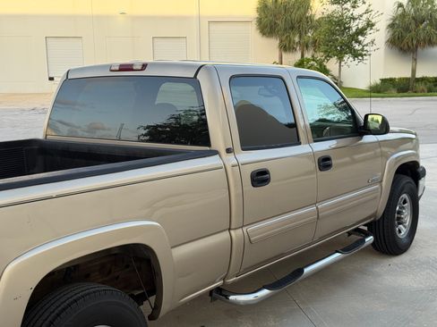 Used 2004 Chevrolet Silverado 2500 LS RWD image 48