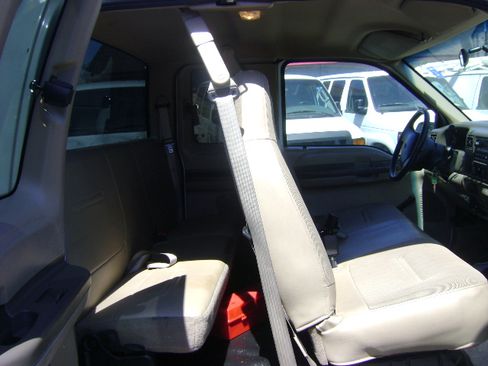 Used 2001 Ford F350 4x4 SuperCab DRW Super Duty image 8