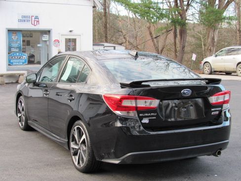 Used 2022 Subaru Impreza 2.0i Sport image 13