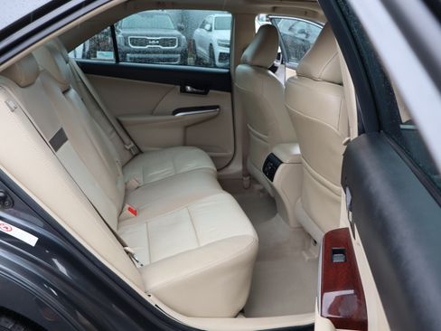 Used 2012 Toyota Camry XLE image 14
