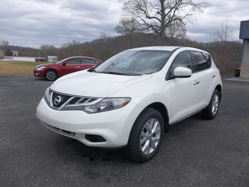 Used 2011 Nissan Murano S image 1