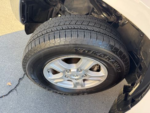 Used 2018 Toyota Tundra SR5 image 23