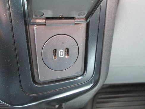 Used 2023 Ford F250 4x4 SuperCab Super Duty image 7