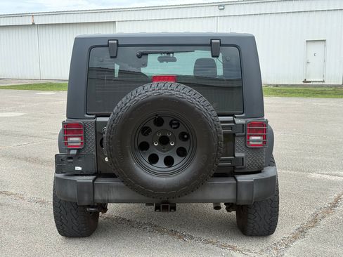 Used 2017 Jeep Wrangler Sport AWD/4WD image 36