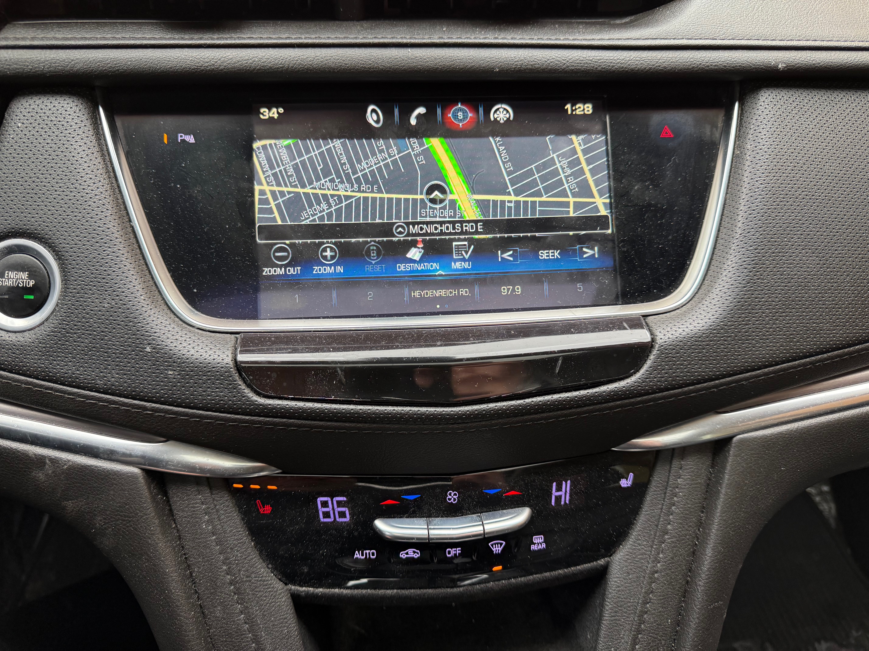 Used 2018 Cadillac XT5 Luxury FWD image 14
