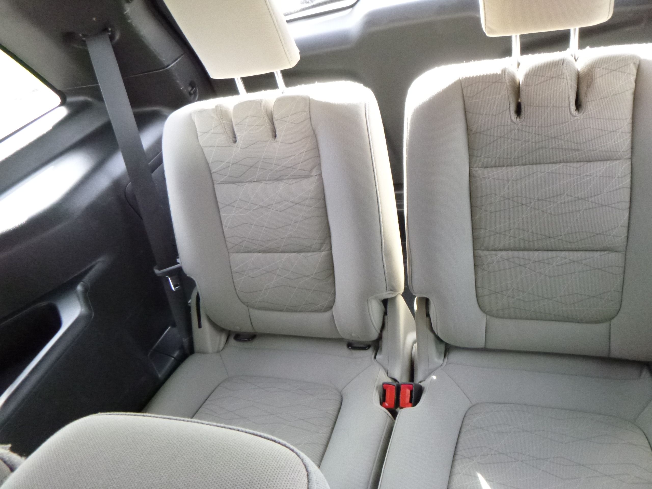 Used 2014 Ford Explorer XLT AWD/4WD image 14